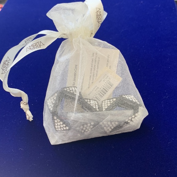 Amrita Singh black pyramid crystal embellished stretch bracelet - Picture 5 of 5